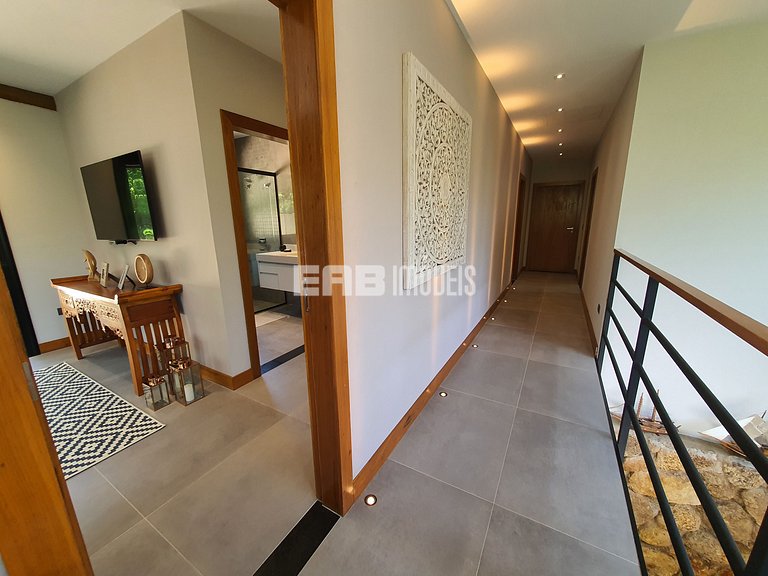 Alto padrão na praia do Félix