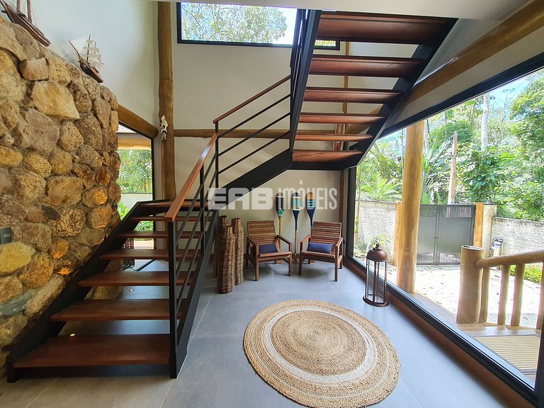 Alto padrão na praia do Félix