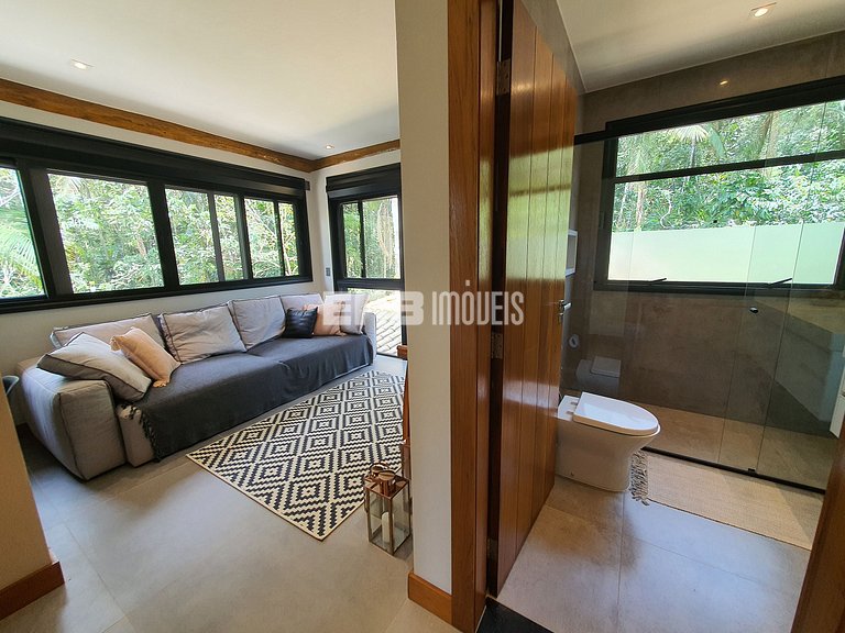 Alto padrão na praia do Félix