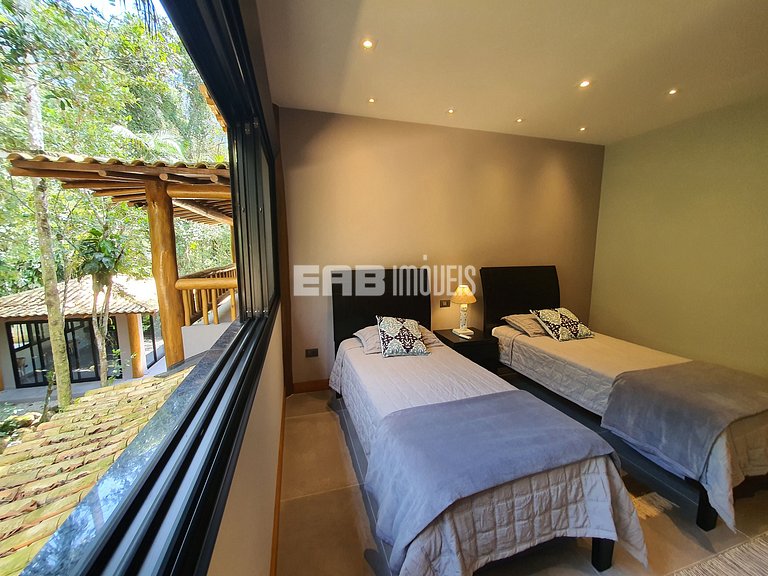 Alto padrão na praia do Félix