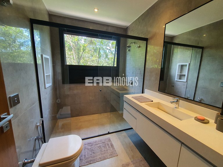 Alto padrão na praia do Félix