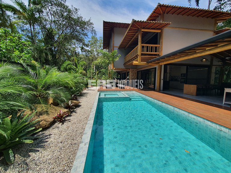 Alto padrão na praia do Félix