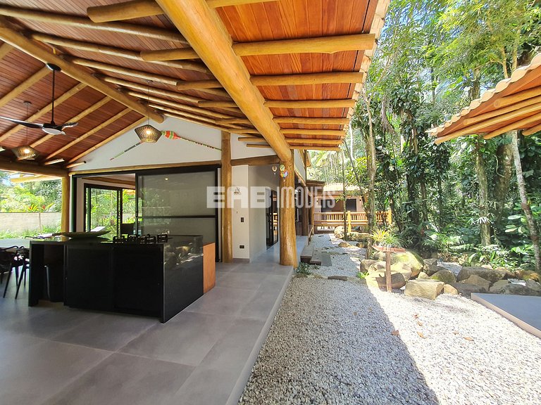 Alto padrão na praia do Félix