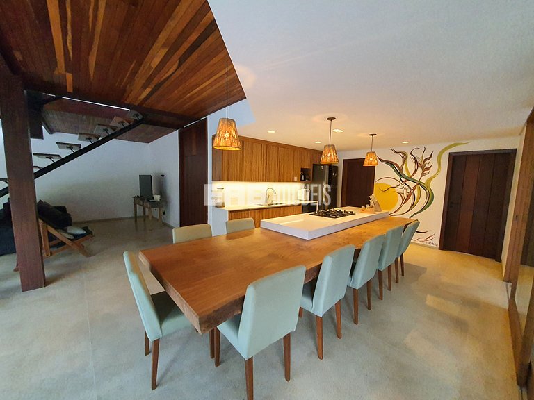 Casa com piscina, a 50m da praia de Itamambuca, para tempora