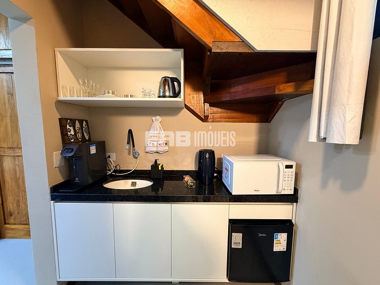 Lindo estúdio próximo ao comércio de Itamambuca