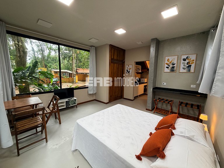 Lindo estúdio próximo ao comércio de Itamambuca