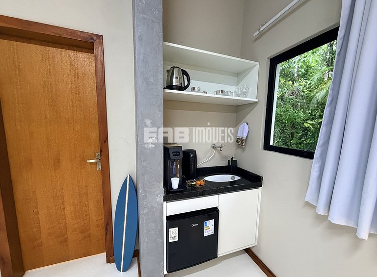 Estúdio ao lado do centrinho e a 1 km da praia