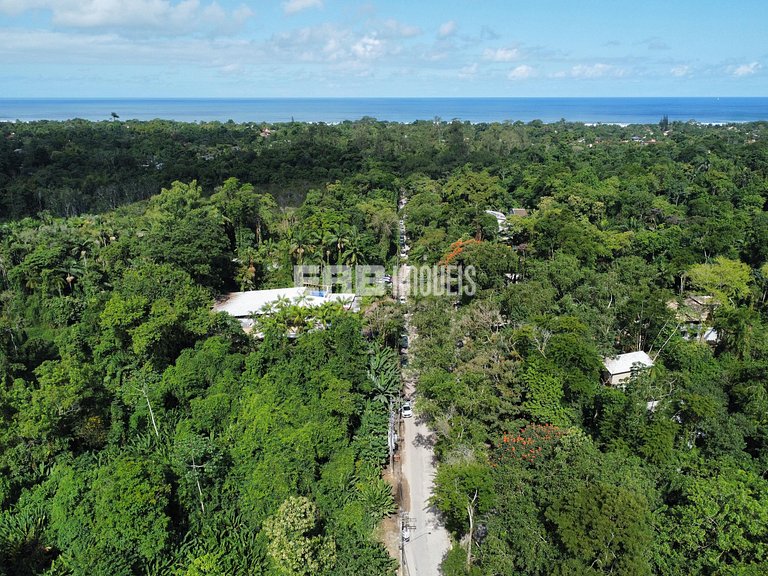 Estúdio ao lado do centrinho e a 1 km da praia