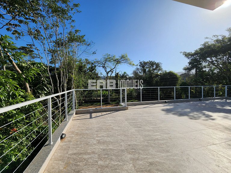 Casa espaçosa para locação de temporada em Itamambuca