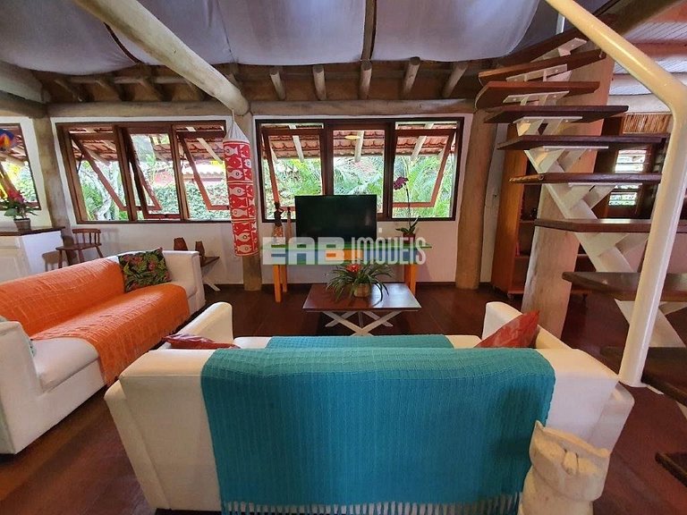 Piscina, 4 suítes, 90m do mar