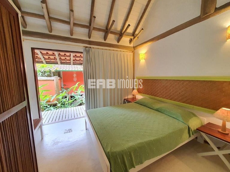 Piscina, 4 suítes, 90m do mar