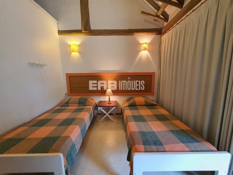 Piscina, 4 suítes, 90m do mar