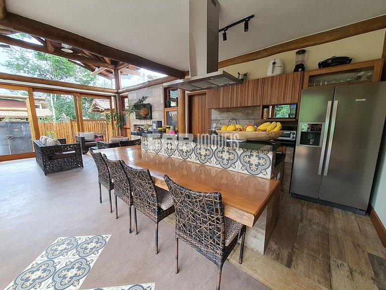 Casa com 4 suítes para temporada em Itamambuca