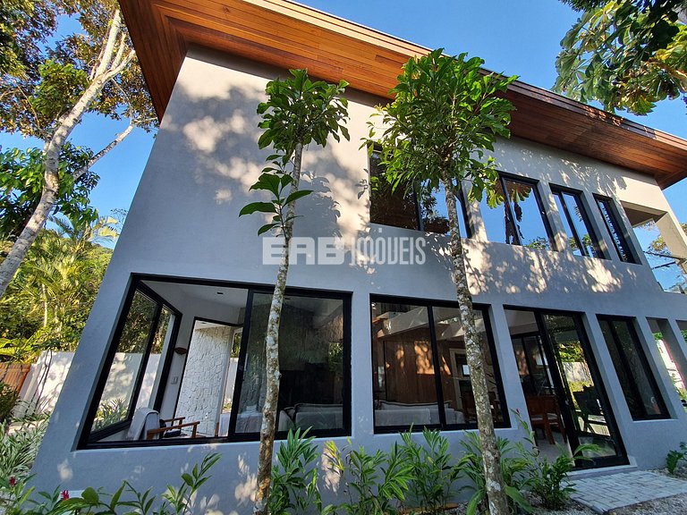 Casa com 4 suítes na praia do Prumirim