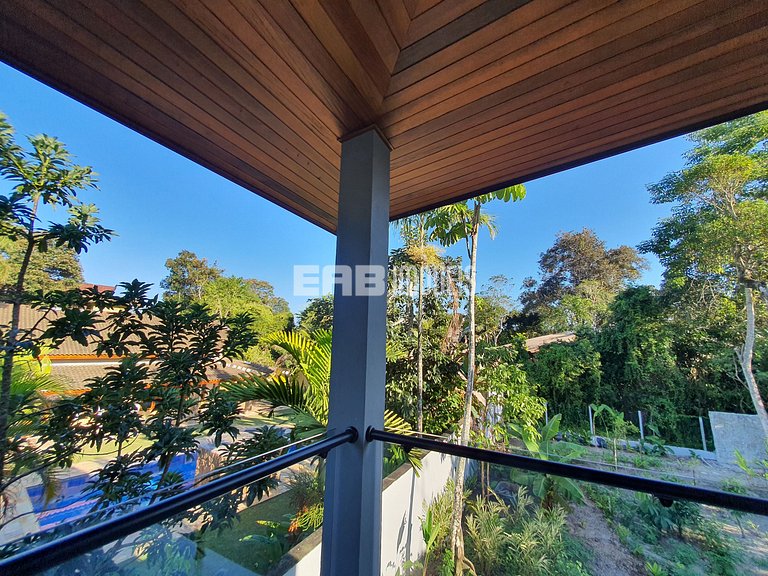 Casa com 4 suítes na praia do Prumirim