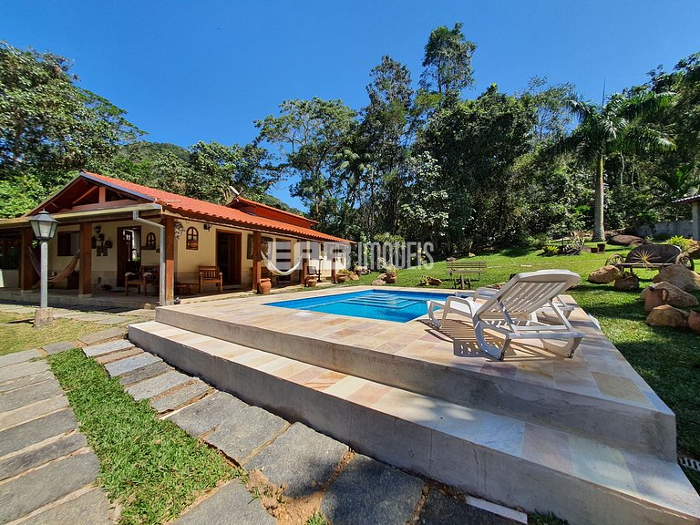 Casa de praia com vista e lazer