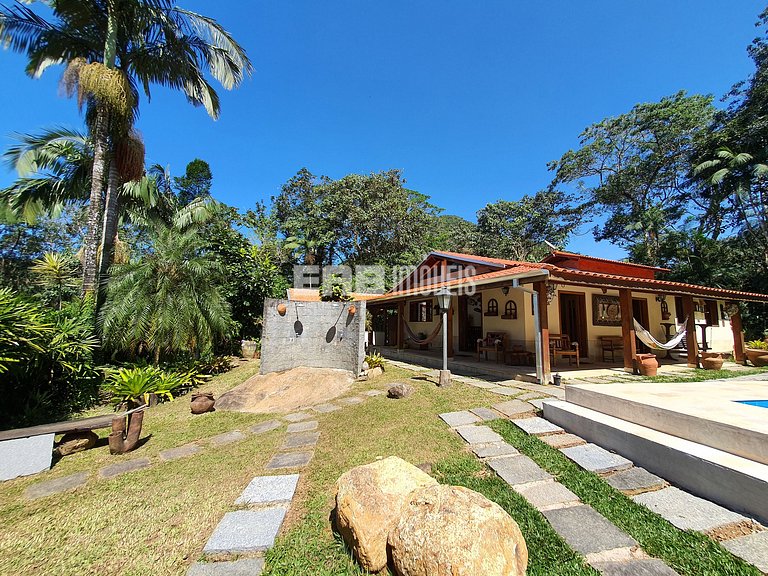 Casa de praia com vista e lazer