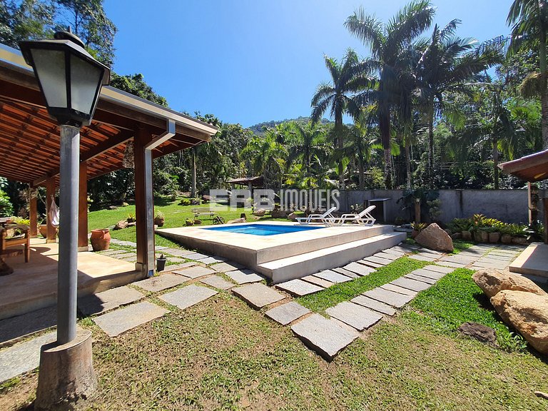 Casa de praia com vista e lazer