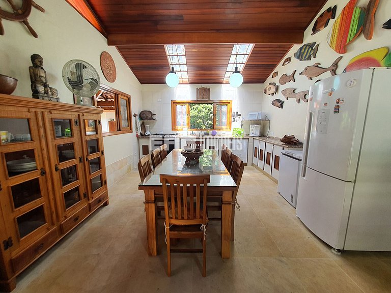 Casa de praia com vista e lazer