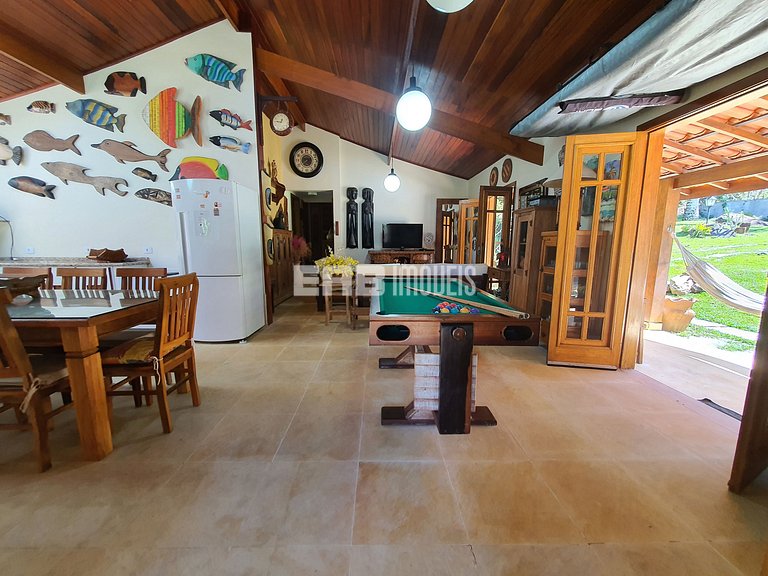 Casa de praia com vista e lazer