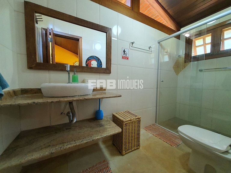 Casa de praia com vista e lazer