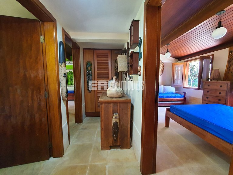 Casa de praia com vista e lazer