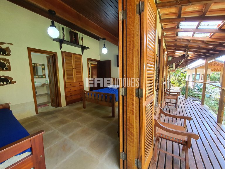 Casa de praia com vista e lazer