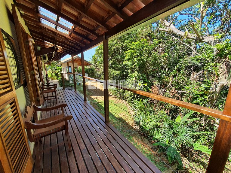 Casa de praia com vista e lazer