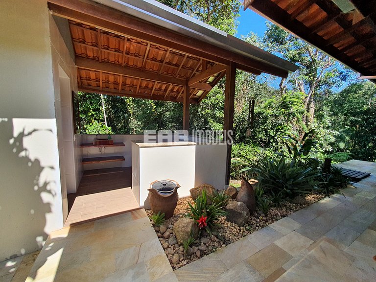 Casa de praia com vista e lazer