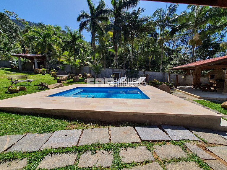 Casa de praia com vista e lazer