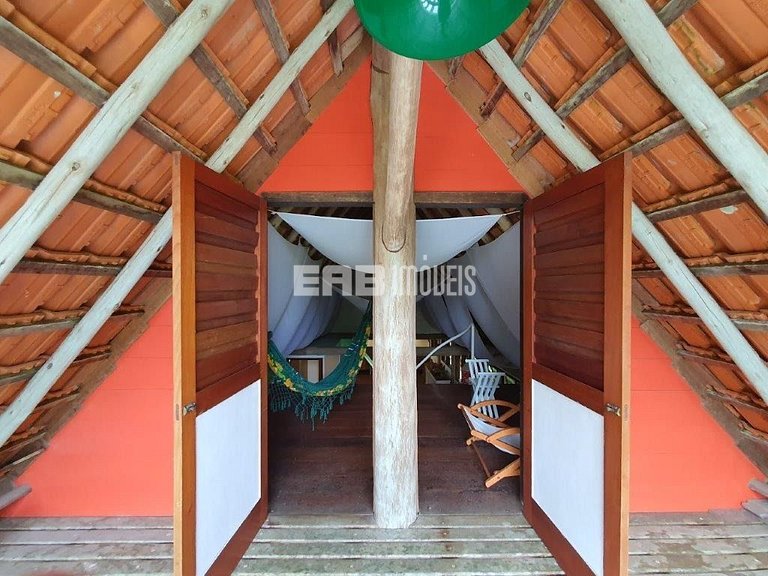 Piscina, 4 suítes, 90m do mar