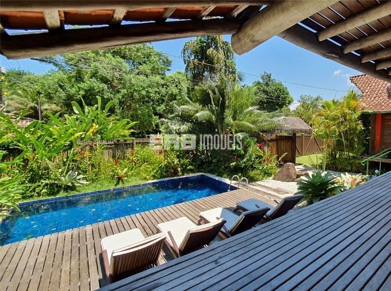 Piscina, 4 suítes, 90m do mar