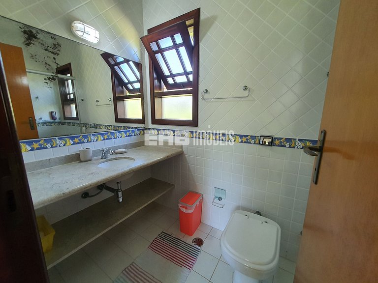 Casa a poucos passos da praia