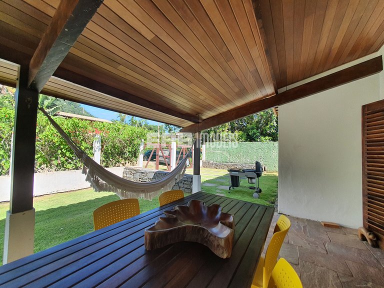 Casa para temporada em Itamambuca, a 80m do mar