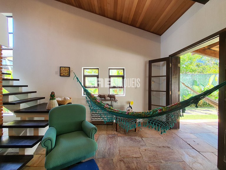 Casa para temporada em Itamambuca, a 80m do mar