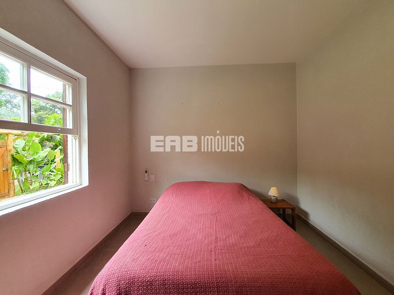 Casa estilosa com churrasqueira em Itamambuca