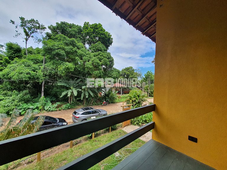 Casa estilosa com churrasqueira em Itamambuca