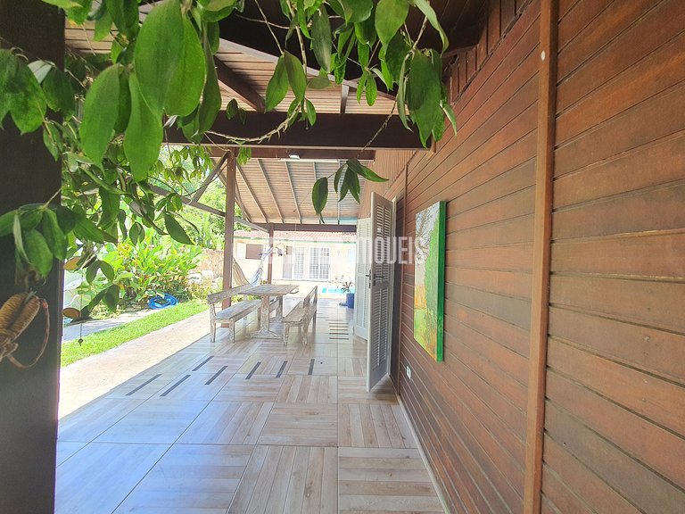 Casa para até 20 pessoas em Itamambuca