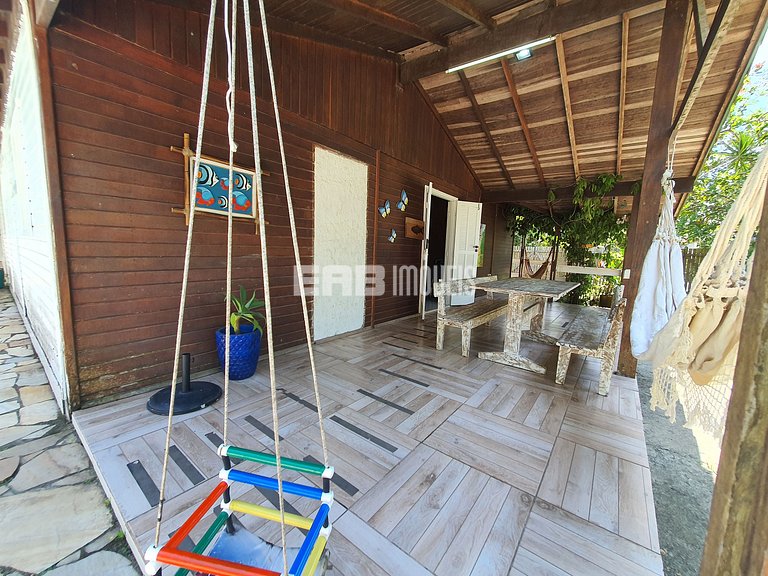 Casa para até 20 pessoas em Itamambuca