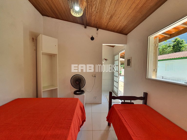 Casa para até 20 pessoas em Itamambuca