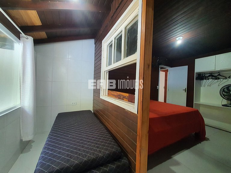 Casa para até 20 pessoas em Itamambuca