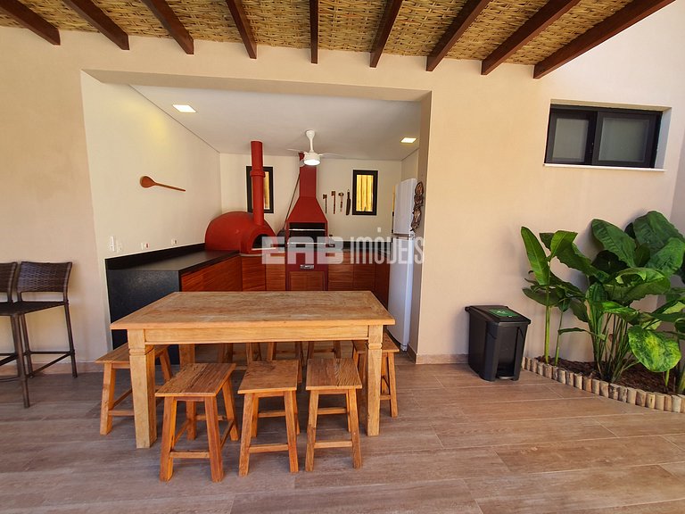 1ª casa saindo da praia