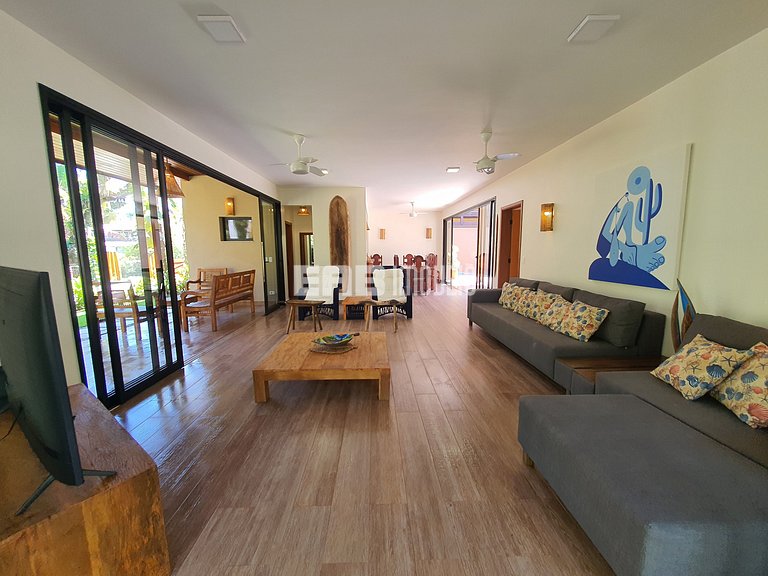1ª casa saindo da praia, canto esquerdo Itamambuca