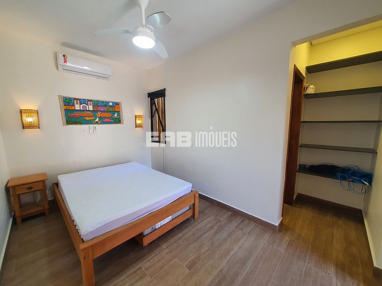 1ª casa saindo da praia