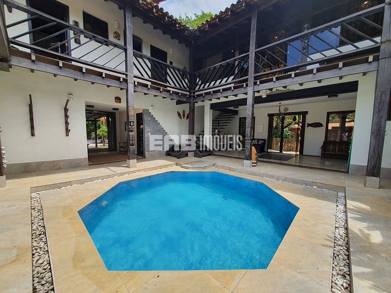 Mansão com 6 suites, sauna e piscina em Itamambuca