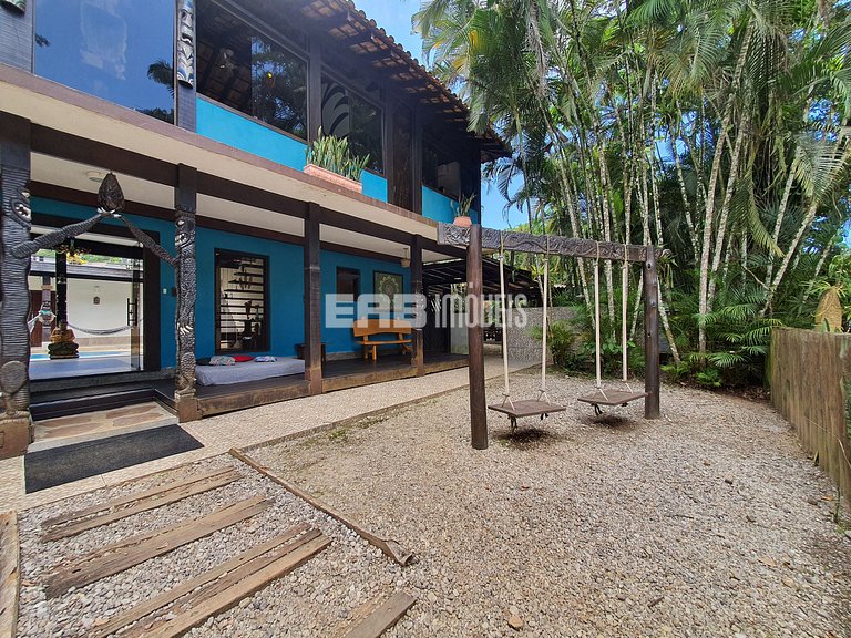 Mansão com 6 suites, sauna e piscina em Itamambuca