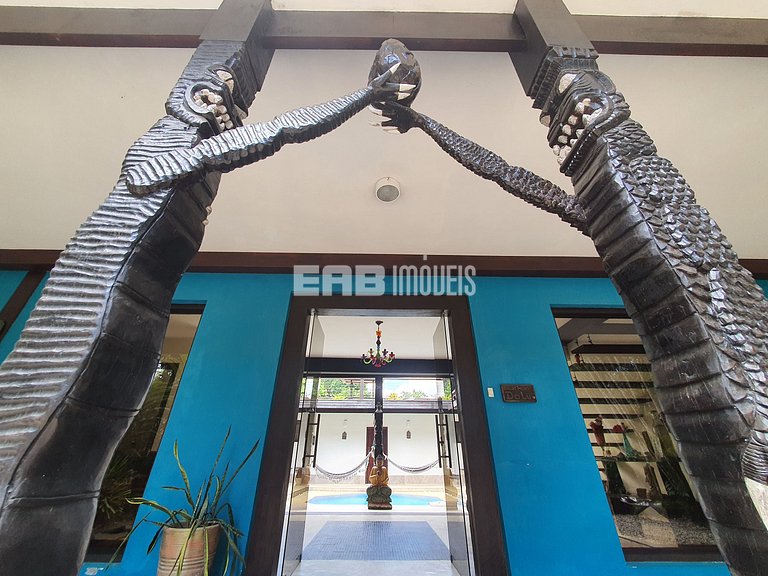 Mansão com 6 suites, sauna e piscina em Itamambuca