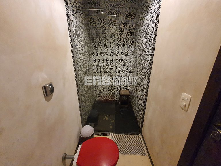 Mansão com 6 suites, sauna e piscina em Itamambuca