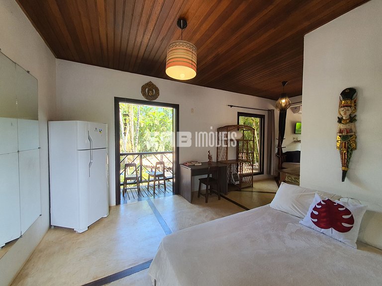 Mansão com 6 suites, sauna e piscina em Itamambuca