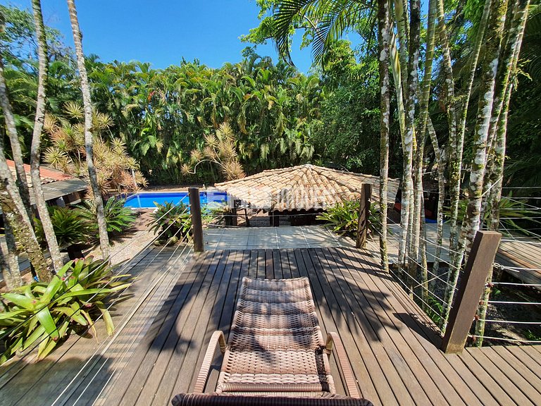 Mansão com 6 suites, sauna e piscina em Itamambuca